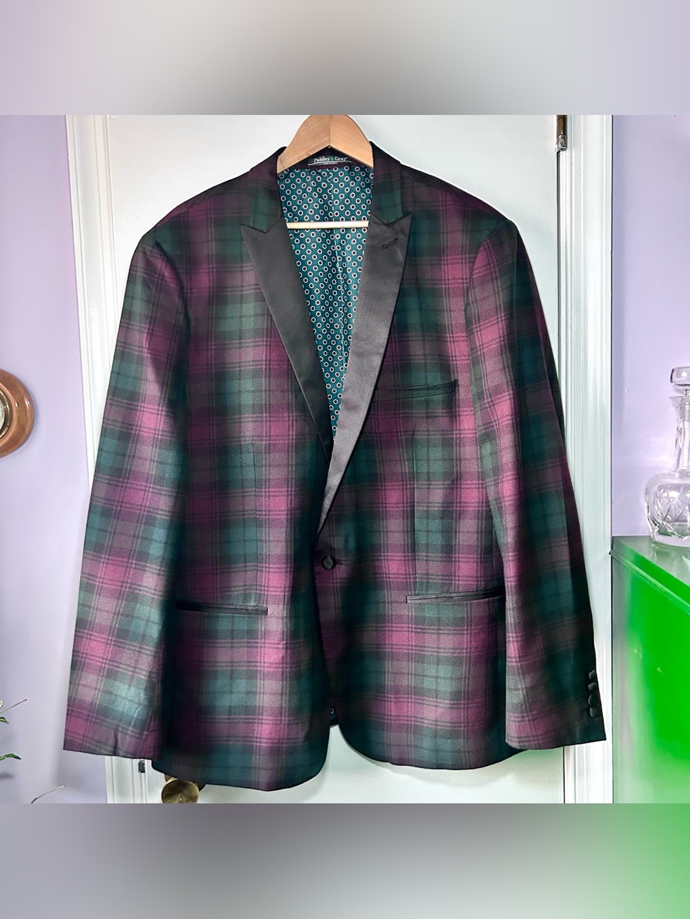 Paisley & Gray Slim Fit 48R Burgundy Green Tuxedo Dinner Jacket.